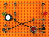 MonoFlop - monostabile Kippstufe auf Experimentierplatte